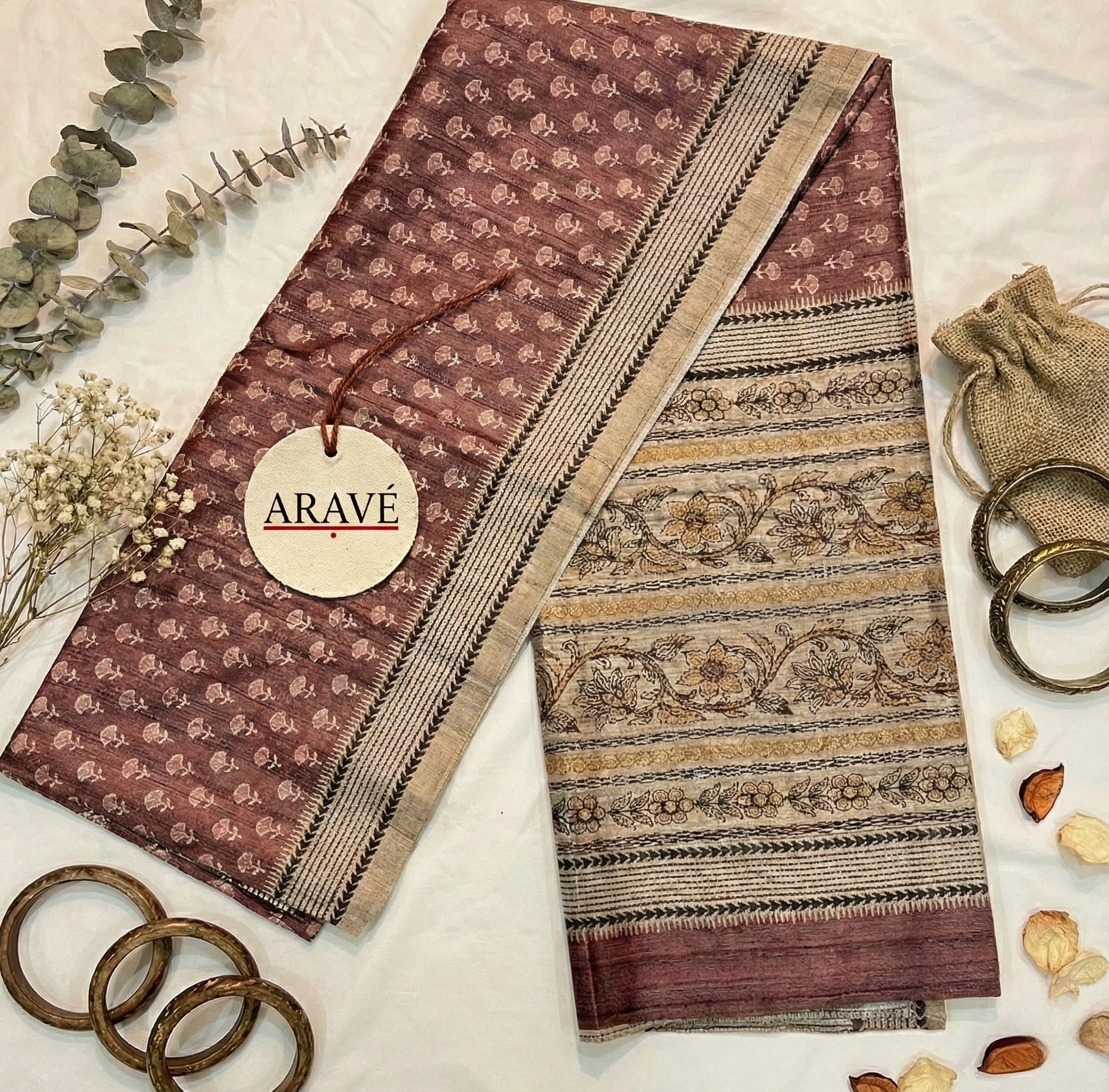 Sutra Saaz - Deep Peach Bhagalpuri Silk Saree with Katha Stitch Pallu